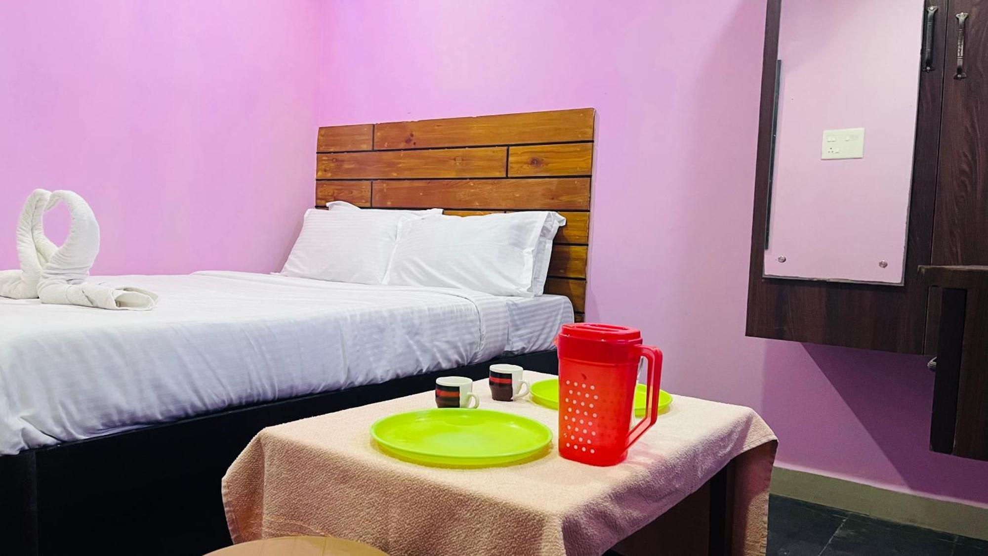 Skyway Rooms Пудучеррі Екстер'єр фото